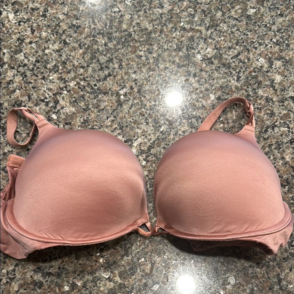 Victorias Secret Bombshell push up bra